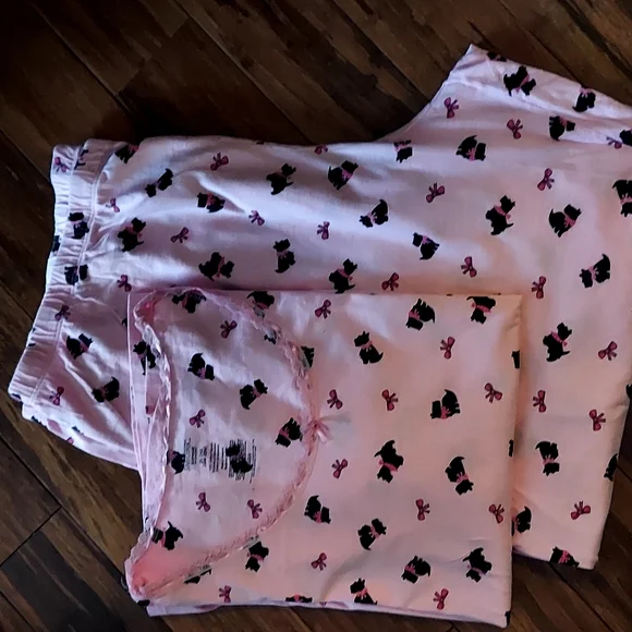 Women's Pink Pajama's - Picture 10 of 10